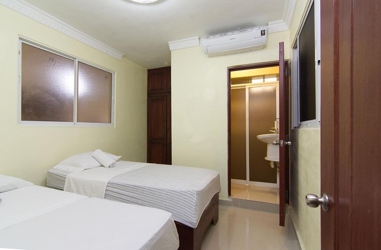 Tropical Island Apartahotel La Viva Exterior photo
