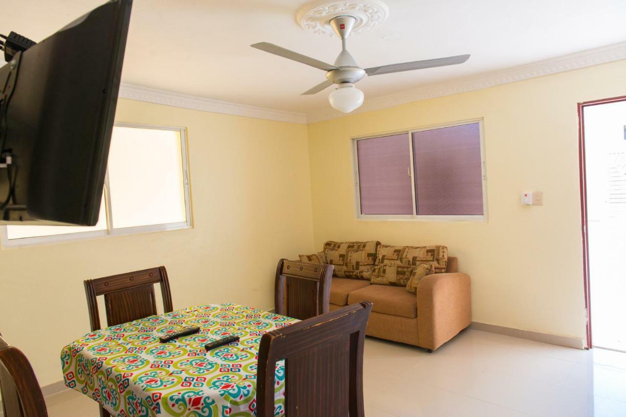 Tropical Island Apartahotel La Viva Exterior photo