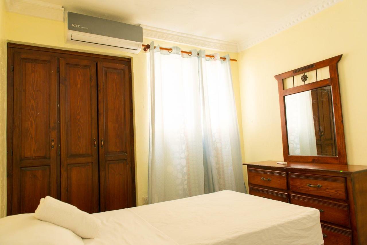 Tropical Island Apartahotel La Viva Exterior photo